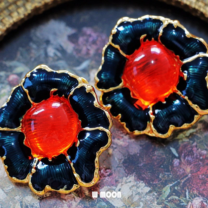 

Vintage Red Stone Enemal Flower Stud Earrings for Women Medieval Antique Jelly Glaze Fancy Jewelry Party Birthday Gift INS