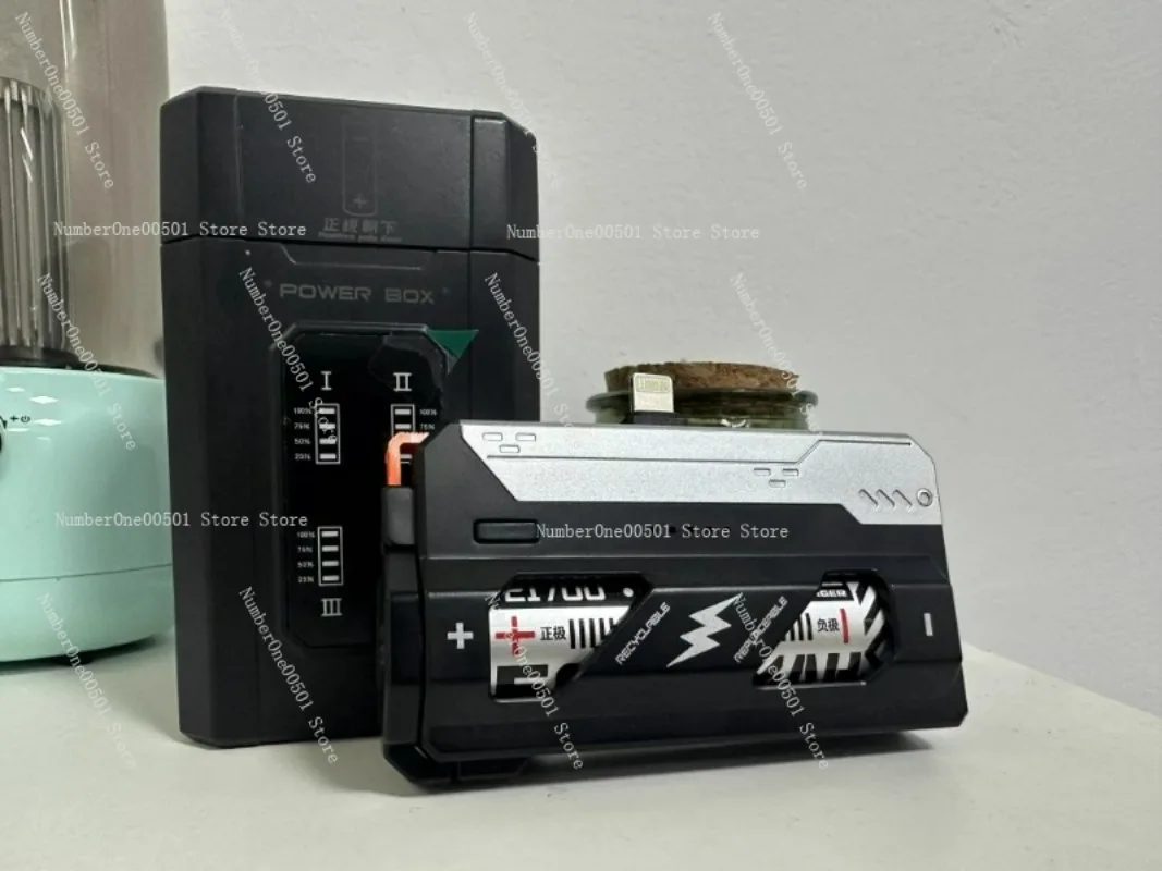 Tactical Design Capsule Separation Creative Charging Gadget Power Bank Detachabl