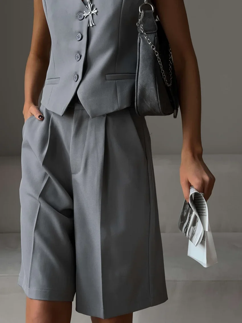 Bronladies Summer Womem Chic Vest Shorts Suit Two-Piece Set Office Ladies Chic 2 Piece Sets Womens Outfits