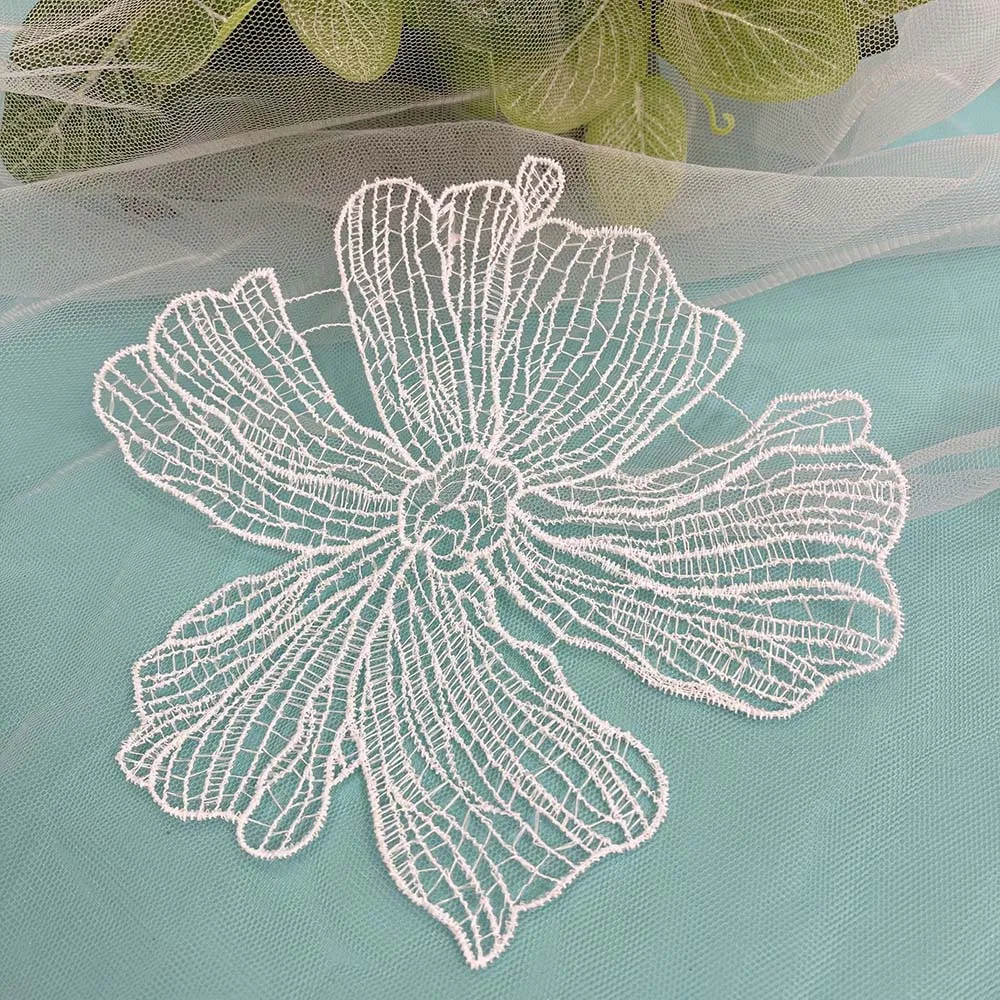 1pc Flower Embroidery Sew On Patch - White Embroidered Applique For DIY Clothing