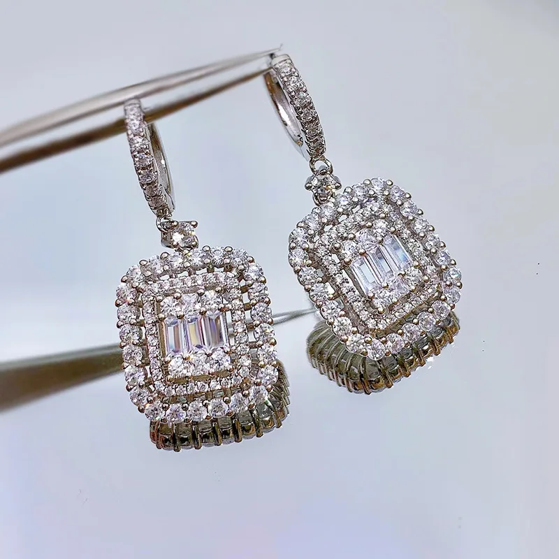 

Spring Qiaoer 925 Sterling Silver Full High Carbon Diamonds Gemstone Stud Earrings For Women Dancing Party Engage Fine Jewelry