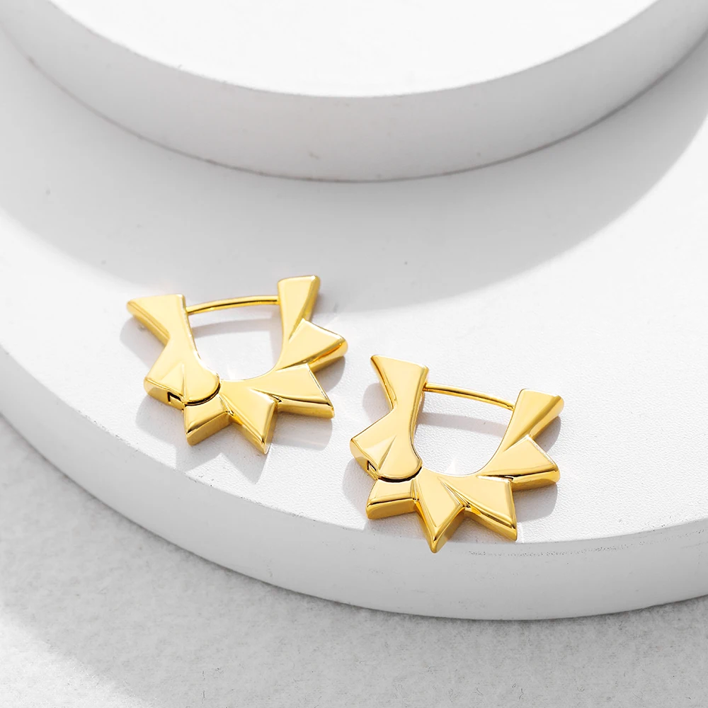 Geometric Irregular U Shape Earrings - Image 4