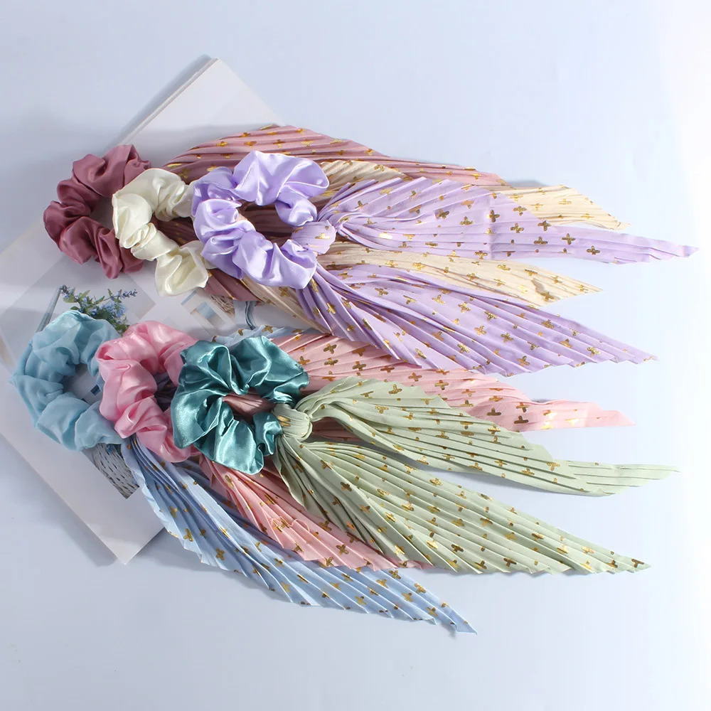 Elegant Handmade Creased Hair Scrunchie with Retro Ribbons - Stylish Hair Accessory