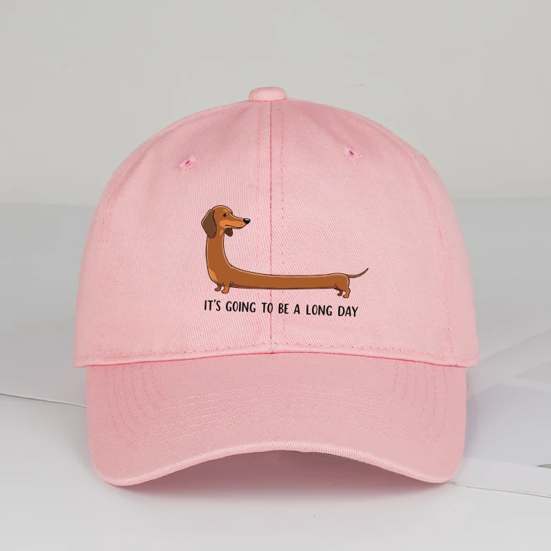 قبعة بيسبول مطبوعة بتصميم Fun Dachshund “Long Day” - قابلة للتعديل، واقية من الشمس، ملابس كاجوال للشارع، قبعة للجنسين ذات حافة ناعمة