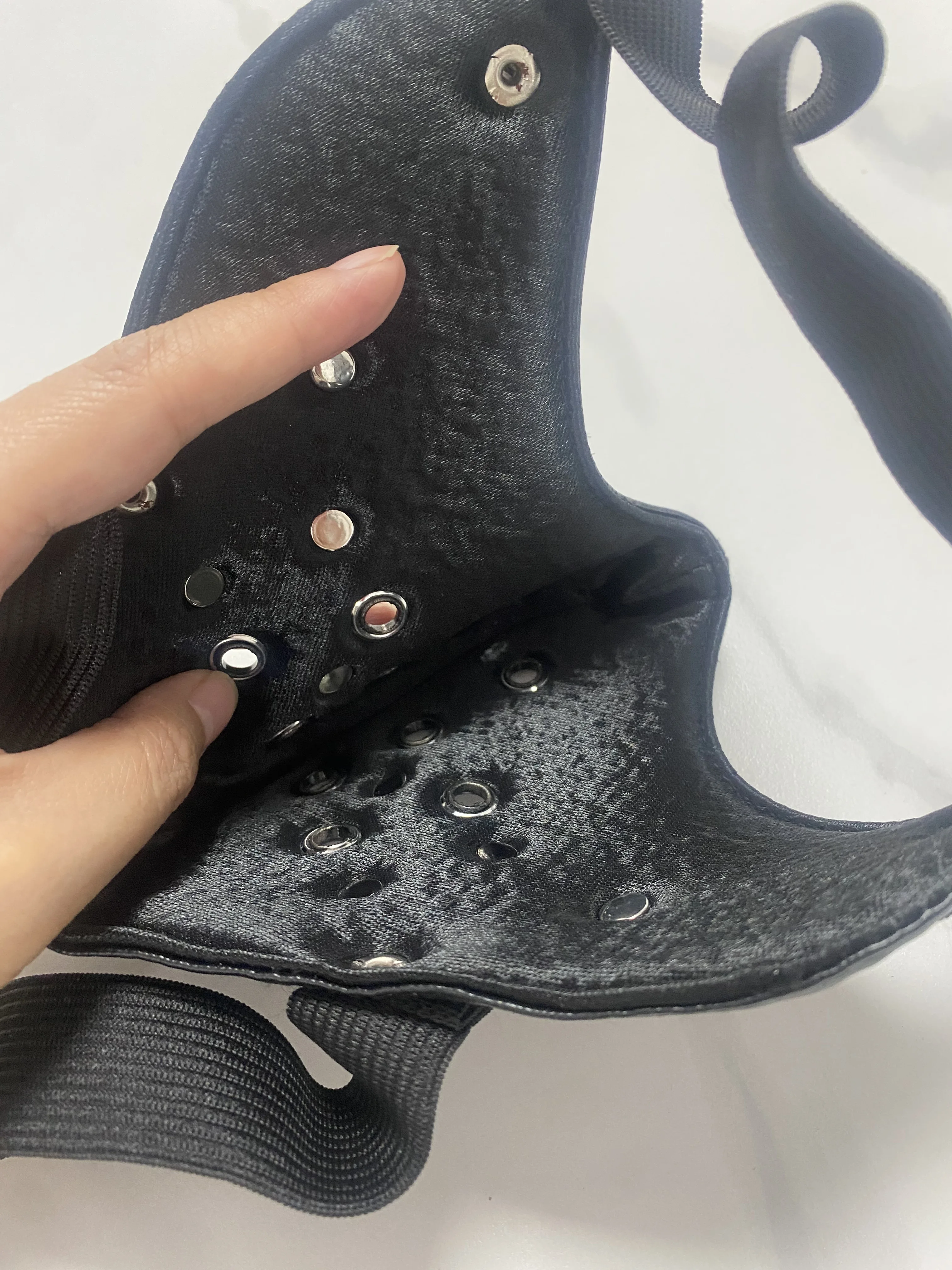 Men Women's Black PU Leather Skull Rivet Punk Rock Mask Lady's Breathable Party Cosplay Halloween Mouth-muffle R1923