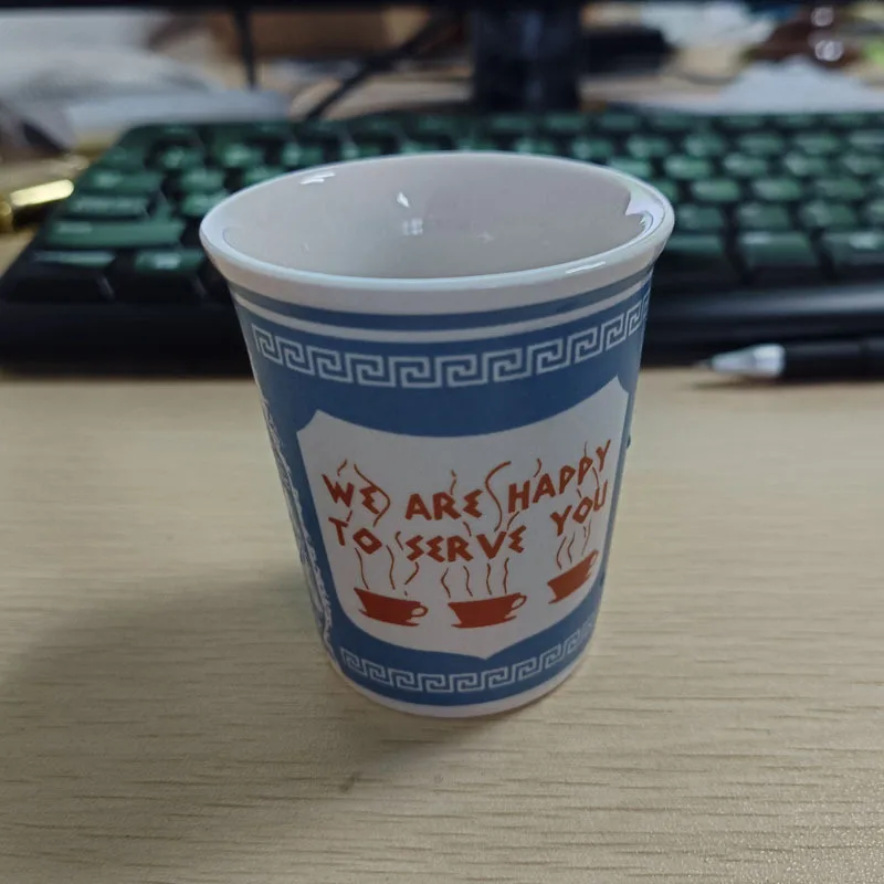 Tazza In Ceramica New York City 'We Are Happy To Serve You' – Stile Greco Americano 284 Ml – Adatta A Microonde E Lavastoviglie