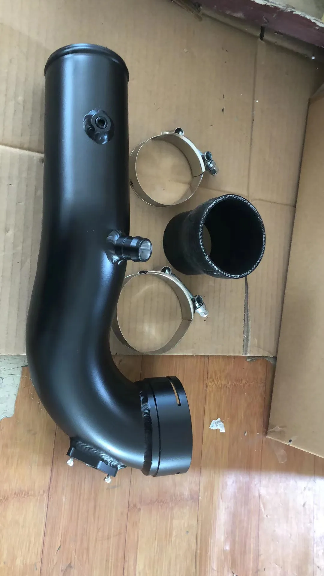 BMW N55 アルミ製チャージパイプ　535i 640i 740i BMW チャージパイプ 535i 640i 740i X5 X6 F01 F06 F10 F11 F12