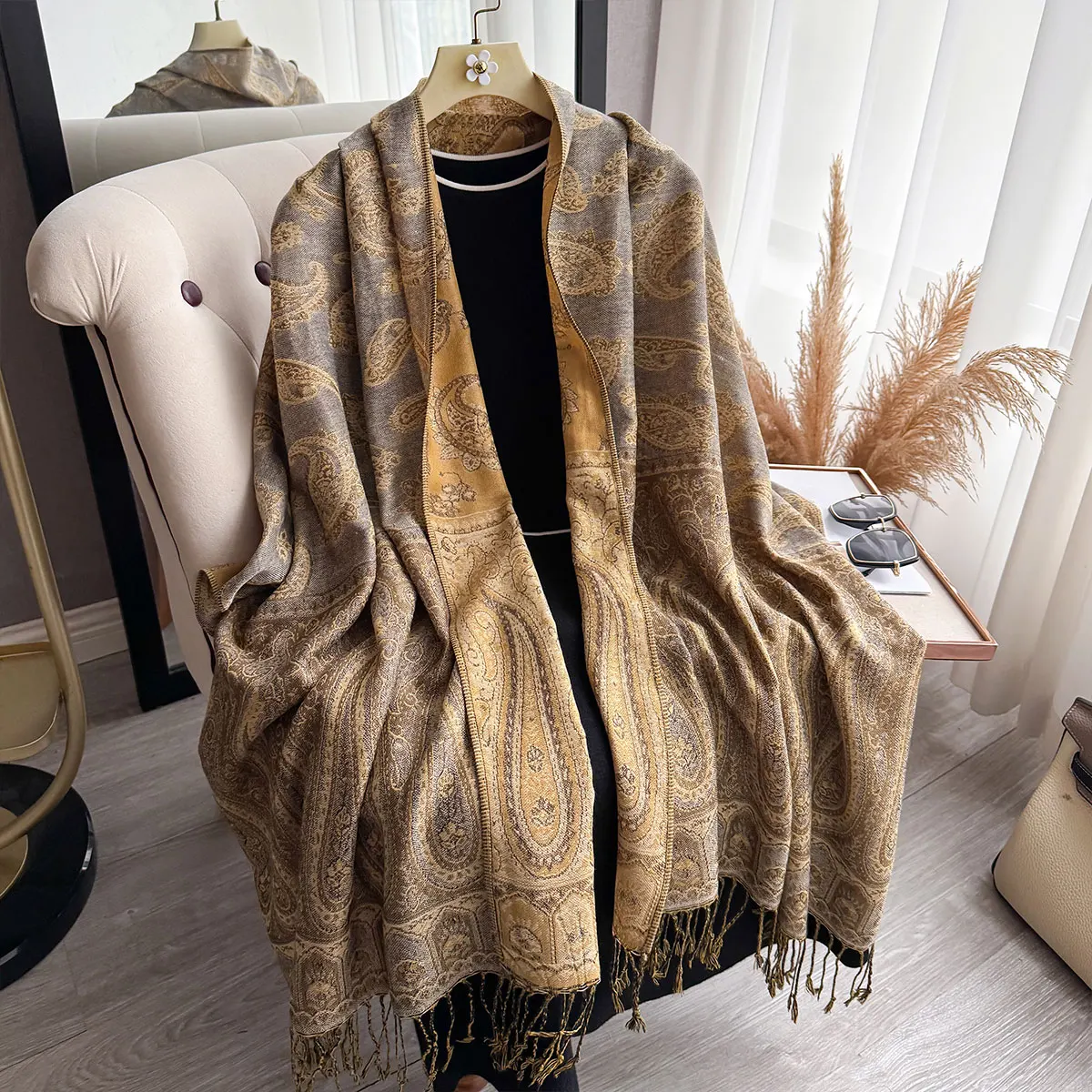 2025 Women Scarf Spring and Summer Luxury Bohemian Style Shawl Jacquard Paisley Pattern Designer Lady Muslim Hijab Pashmina