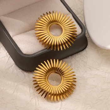 Hollow Sun Flower Earrings for Women Stainless Steel Gold Color Gometric Stud Earrings 2025 Trend Piercing Wedding Jewelry Gift
