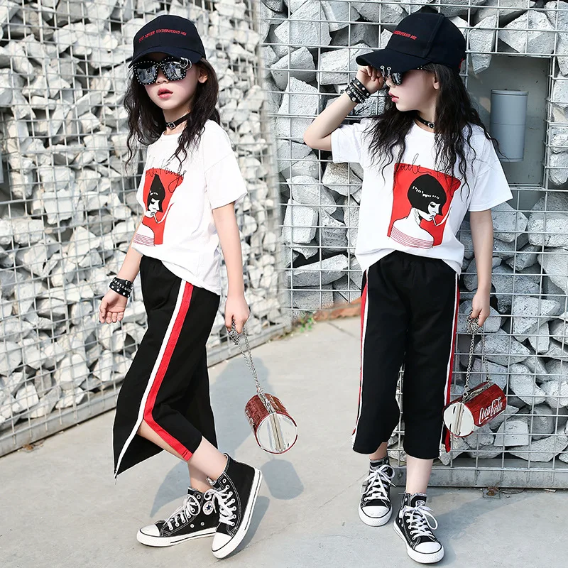 

Girls Two Piece Suit 2023 Summer Cuhk Child Girls Printing Short Sleeve Stripe 7 Minutes Pants Leisure Cotton Sports Two Suits