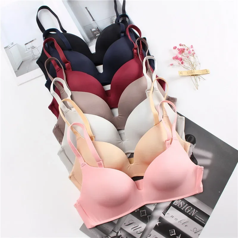 

Japanese lightweight traceless bra without underwire one-piece gathering sleep sports girl bra anti-slip underwear