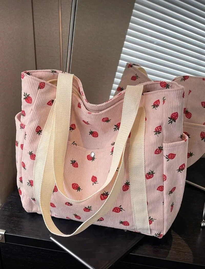 Minimalistische Damen-Umhängetasche mit Erdbeer-Print, große Reisetasche für den Urlaub, lässige Tweed-Handtasche mit mehreren Taschen und Tragegriff, leichte und tragbare Umhängetasche für den täglichen Einkauf, geeignet für Pendeln und Reisen, Sommer Edition