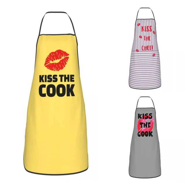 Funny Aprons for Women with 2 Pockets, Queen of the Kitchen Apron for Cooking  Chef Baking, Gifts for Mom Wife Friends Birthday Mothers Day 