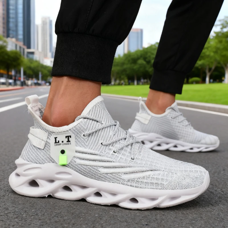 Men's Running Shoes Fashionable Avant-garde Mesh Anti Slip Casual Sneakers Ultra Light Fast Drying Basketball Men Training Shoes