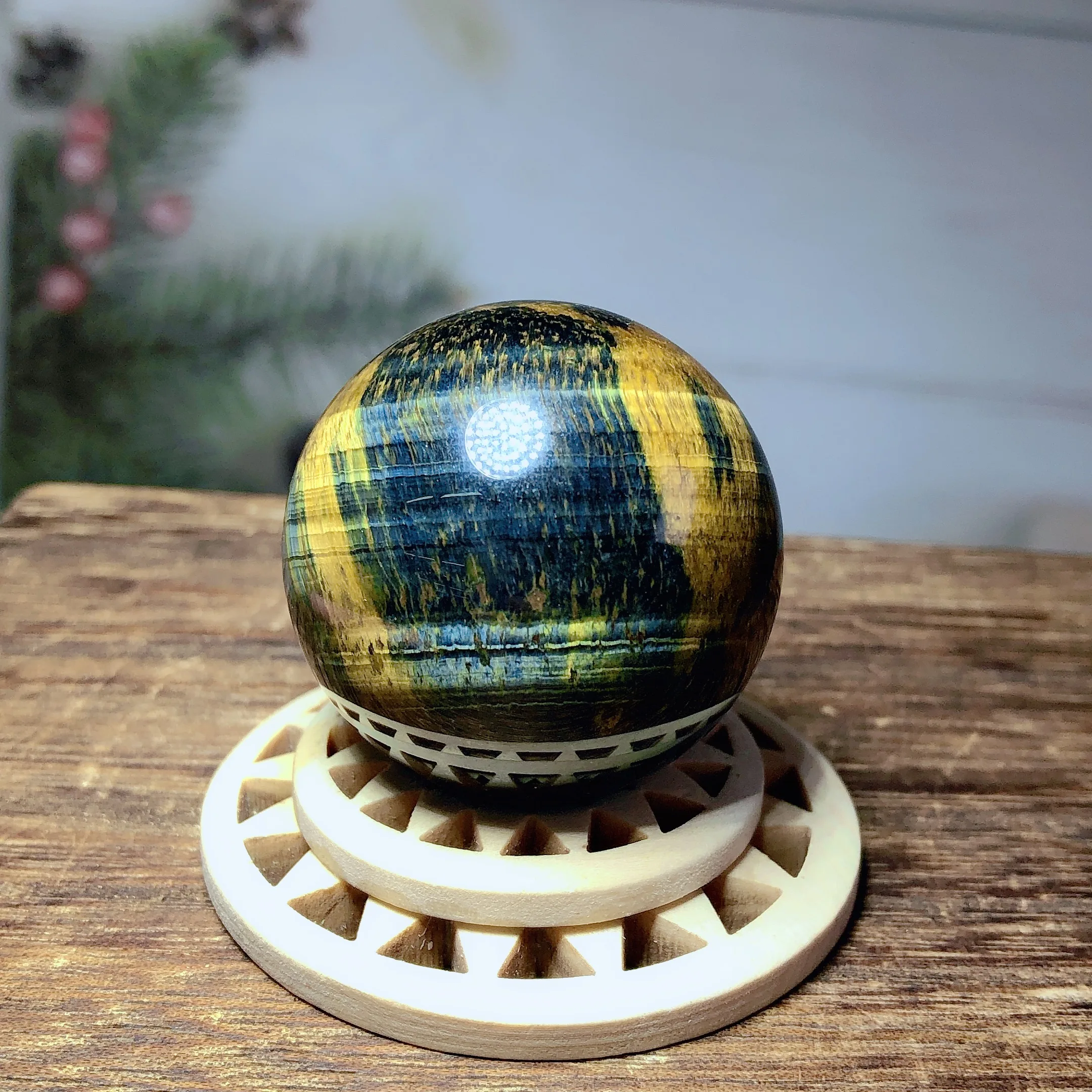 Boule Cristal œil De Tigre Naturel - Pierre énergétique Méditation Et Décoration