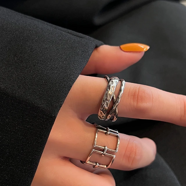 QMCOCO Koreanische Persönlichkeit Geometrische Aushöhlen Retro Platz Ring  Für Frau Silber Farbe Mode Öffnung Zeigefinger Ring _ - AliExpress Mobile