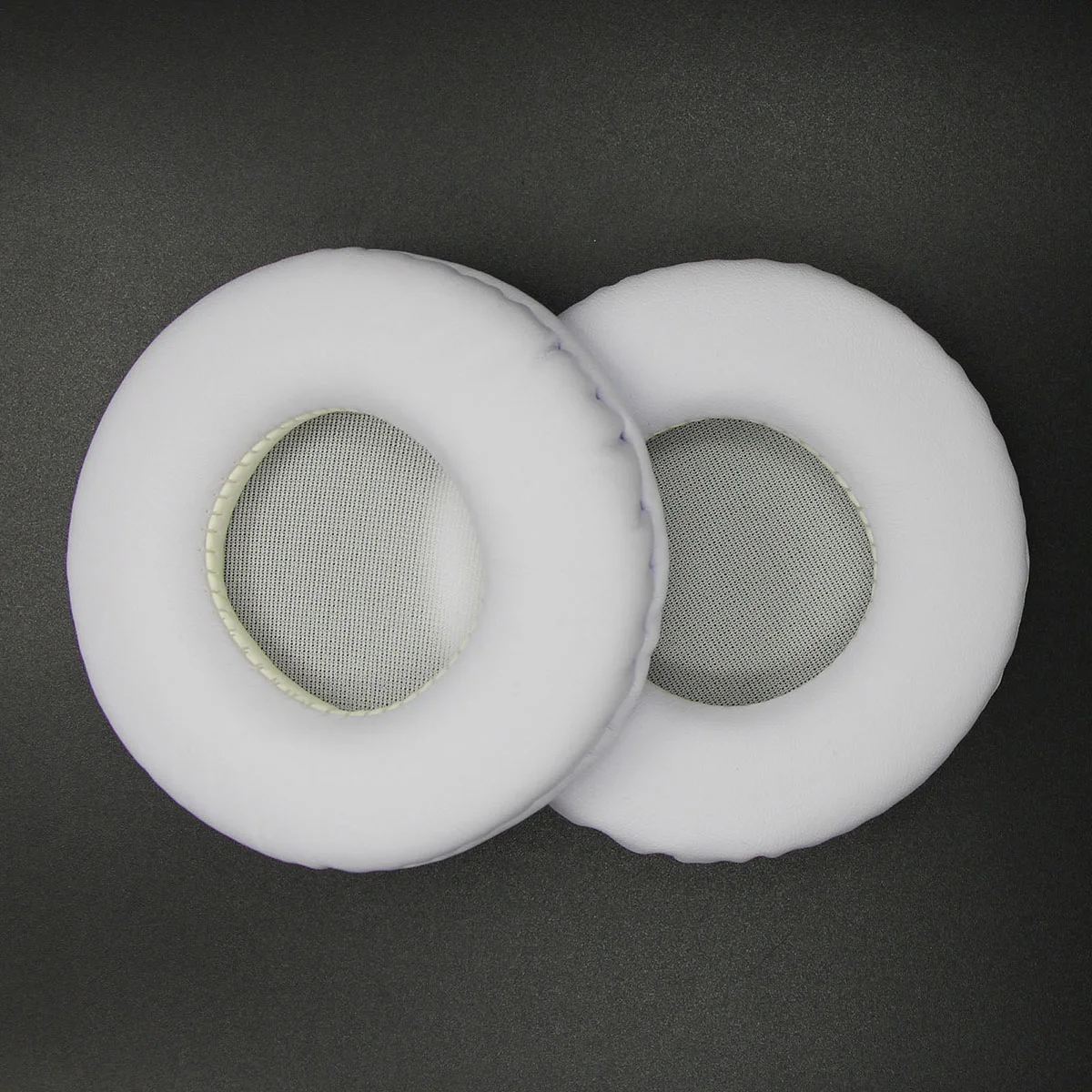 

2pcs 80mm Ear Pad Replacement Cover Headphones Headset Pads Sponge Earpads Cushions (White)