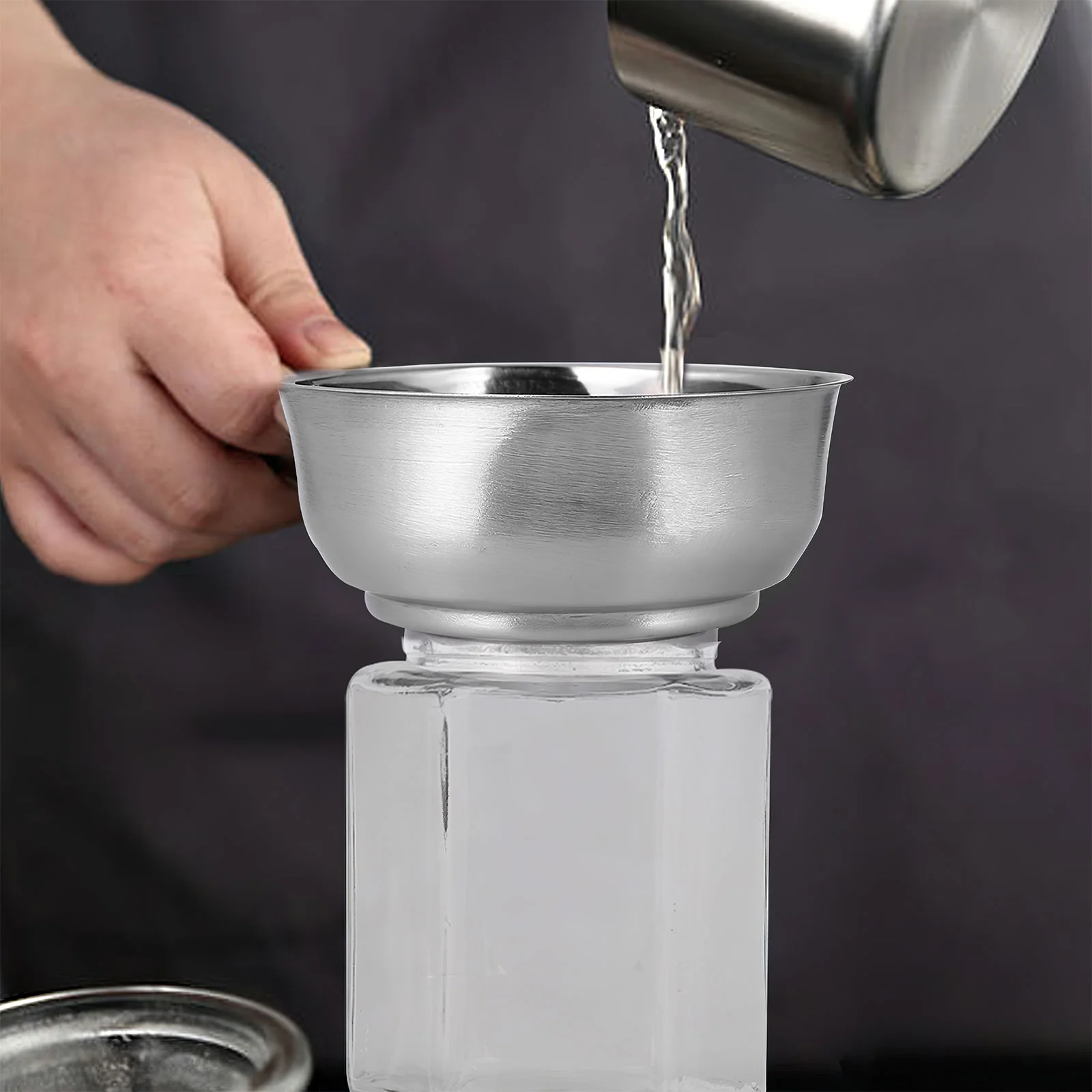 

Stainless Steel Square Wide Mouth Funnel Large Oil Leakage Jam Funnel with Handle Gadget for Home Kitchen Restaurant