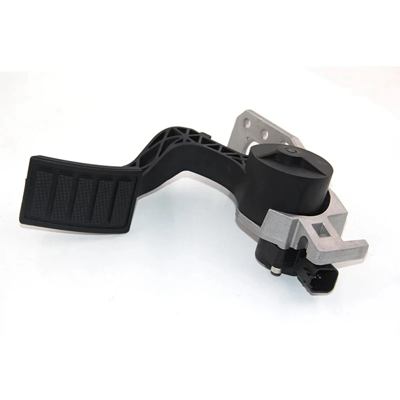 1 PCS Accelerator Pedal Black & Silver Auto Parts For Volvo Truck Electronic Gas Pedal 21915481 21116877 20893503 20574535