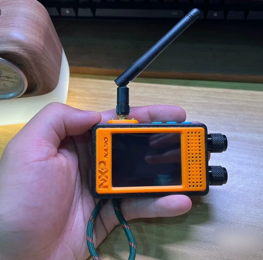 오리지널 미니 포켓 TEF6686 ESP32 NXP-NANO 멀티밴드 라디오 2.4인치 IPS 터치스크린, 2000mAh EDC 휴대용 FM/LW/MW/SW/AIR 수신기