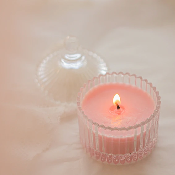 

White Peach Oolong Gift Box Aromatherapy Candle