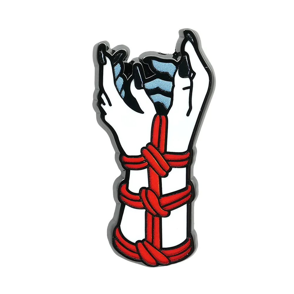 תג חבל אדום יצירתי לחיבור ידיים יחד ברוש אישי פין אימייל מעניין כובעים אביזרים דקורטיביים מתנה