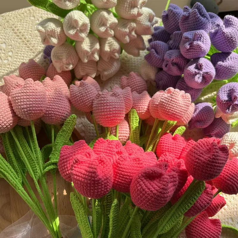 Description Picture 3 of item1PC Knitted Finished handmade DIY roses Daisy Fake Flowers Bouquet Wedding Party Decoration Hand Knitting Crochet Woven Bouquet