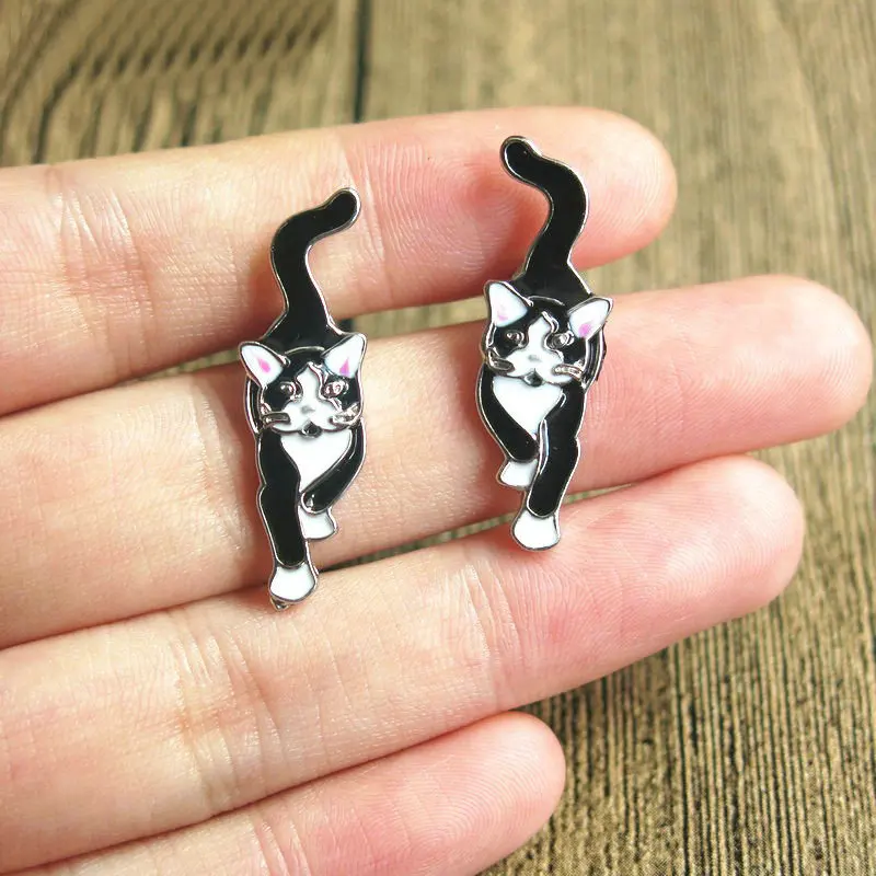 

Tiny Cute Kitty Cat Stud Earrings For Women Fashion Color Enamel Cat Animal Earrings