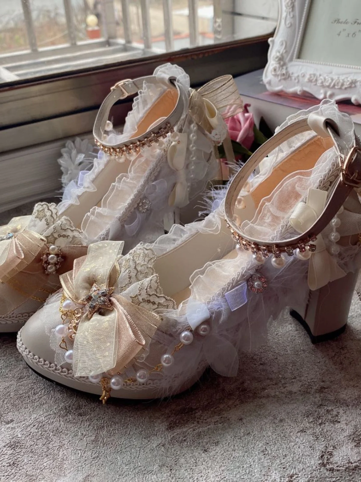 Girl's Heart Handmade Sweet Flower Wedding High Heels White Gold Female Lolita High Heels Thick Heels Lo Shoes Stage Performance