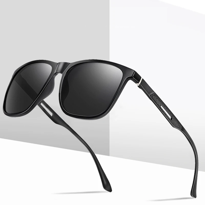 

Fashion Men and Women Polarized Sunglasses Frame New Female Stylish Quality Sunglasses Shaes Multi Colors Woman Sunshades 3333