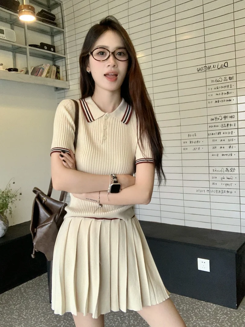Autumn Knitted Two-piece Skirt Set Women Turn-down Collar Short Sleeve Top Pleated Mini Skirt Korean Fashion Knitting Outfits