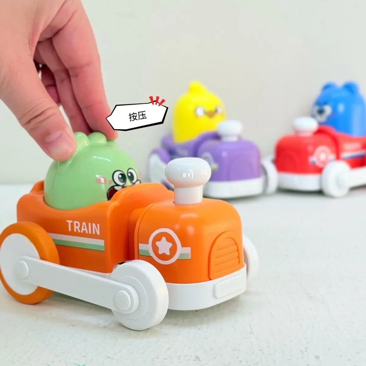 컬러풀한 달리는 게 모양의 귀여운 애완동물 자동차 미니카 장난감,  장난감용 앞뒤로 걷는 자동차