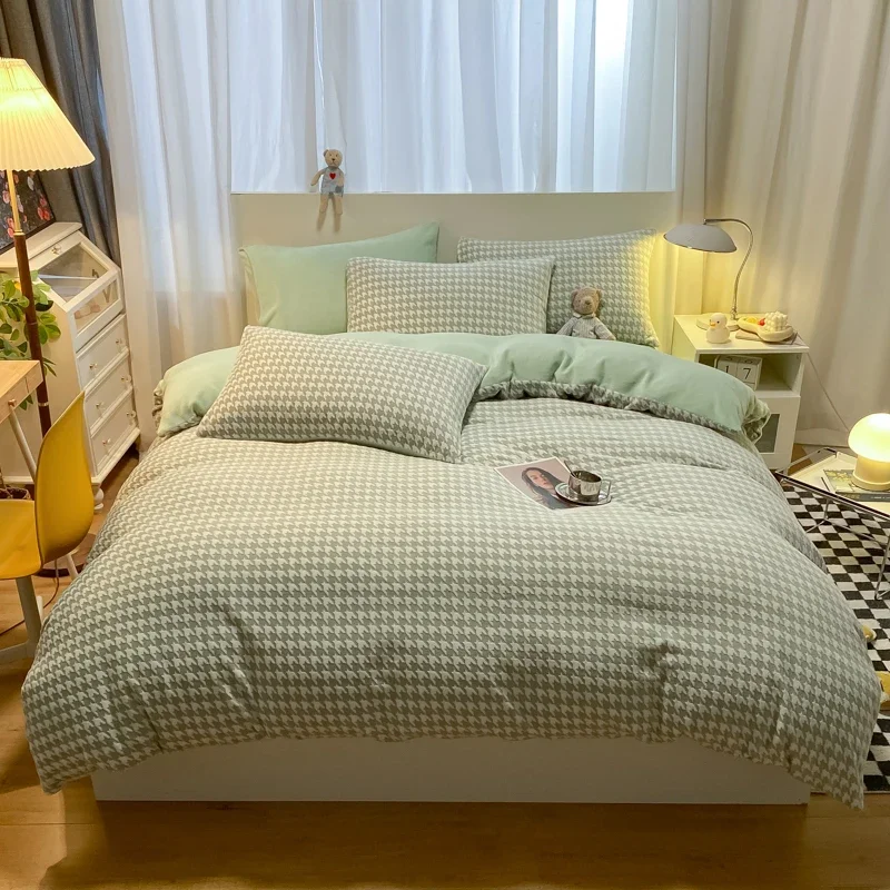 1pc Thicken Winter Duvet Cover Warm Milk Velvet Comforter Cover Double Side Velvet Bed 3D Carve Flower Comforter Set Bedding Set S33e54196a5584849aaf656d8842c5acdE