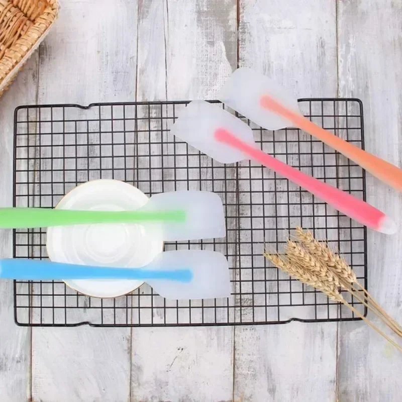 Silicone Spatula for Baking Cake and Bread