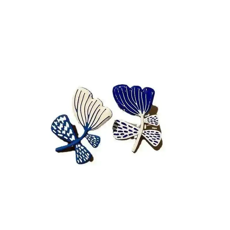 New White And Blue Asymmetrical Flower Earrings Simple High-end Women's Earring Accessories Personalized Flower Earrings Gift