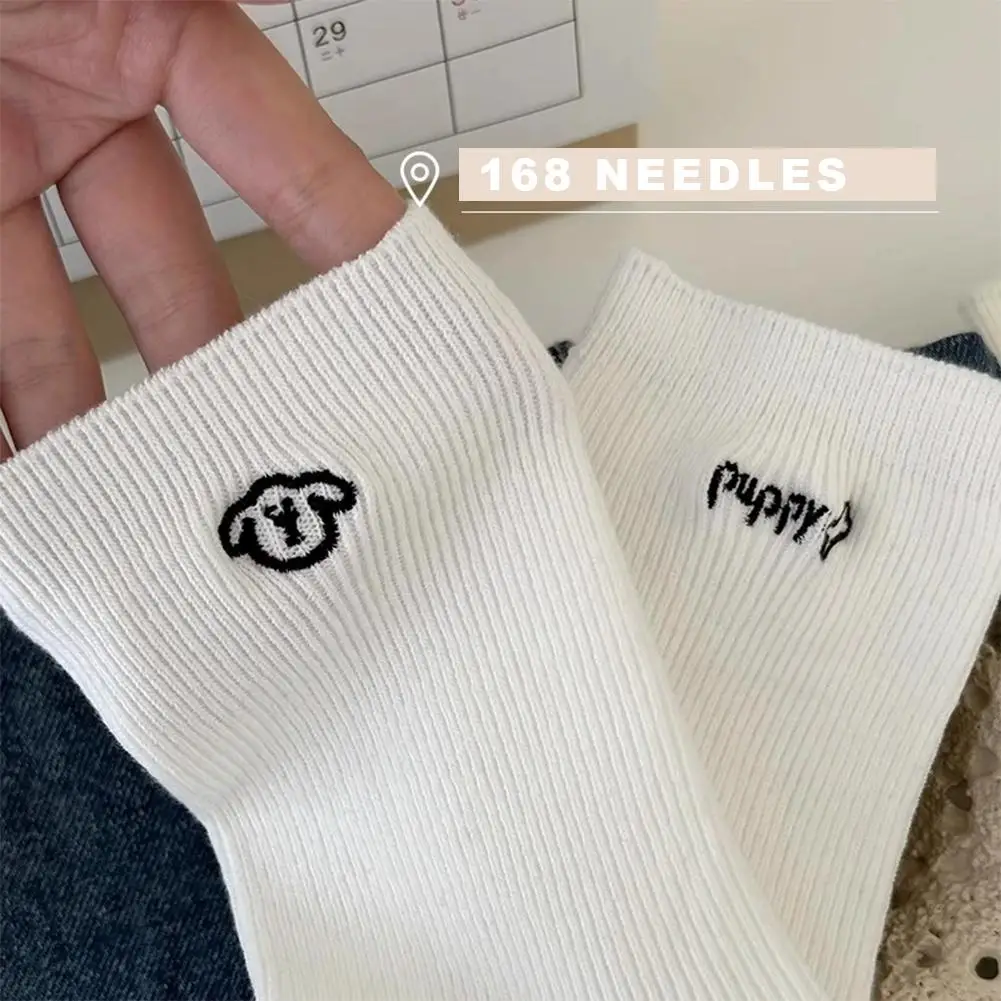 2 Pairs Fashion Mid-calf Socks Soft Breathable Casual Women 's Socks For All Seasons Comfortable Black & White Socks