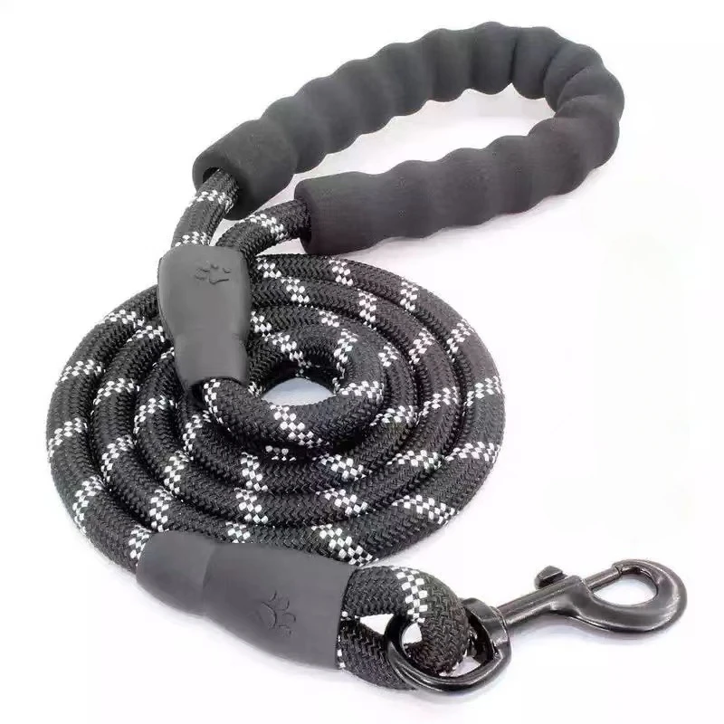Dog Leash Pet Reflective Nylon Round Explosionproof Punch Walking Without Strangulation