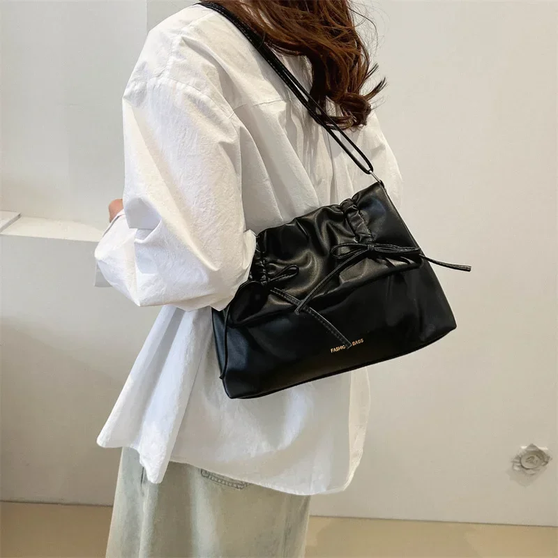 Underarm Bag Women Tote Bag Large Capaci Autumn and Winter Shoulder 2026 New Versatile High-Grade Shoulder Commuter Bag