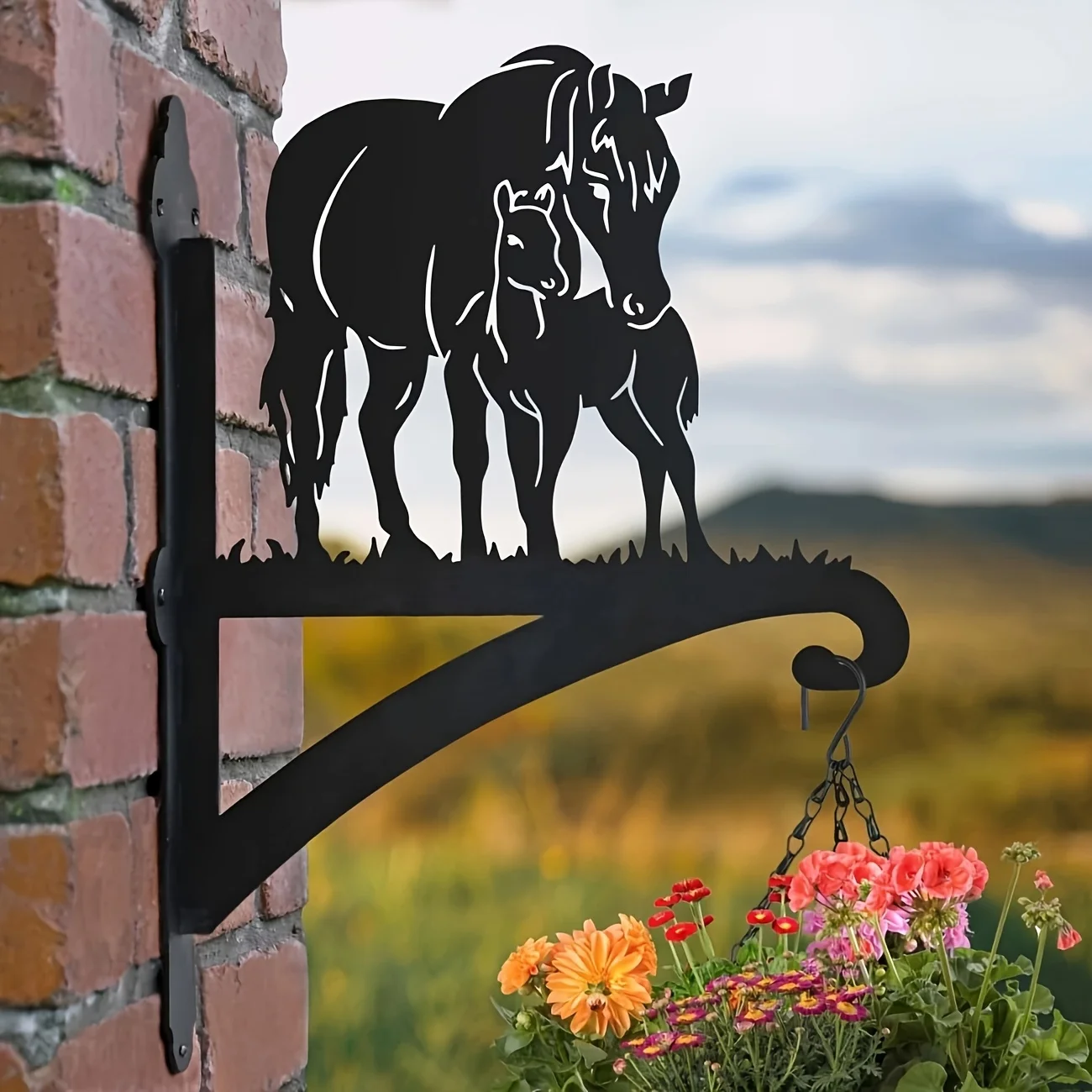 Sturdy Metal Horse & Pony Silhouette Wall-Mounted Plant Hanger – Modern Outdoor Decor for Plants, Lanterns, and Birdhouses