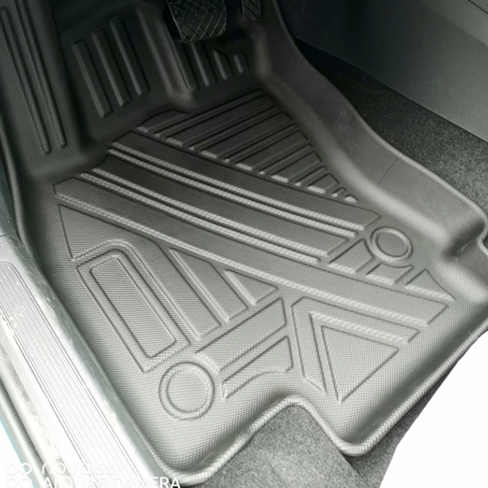 Tapis de sol en caoutchouc pour Volkswagen Golf VII (2012-2020) - tapis de  voiture - noir - Geyer & Hosaja - 810/4C