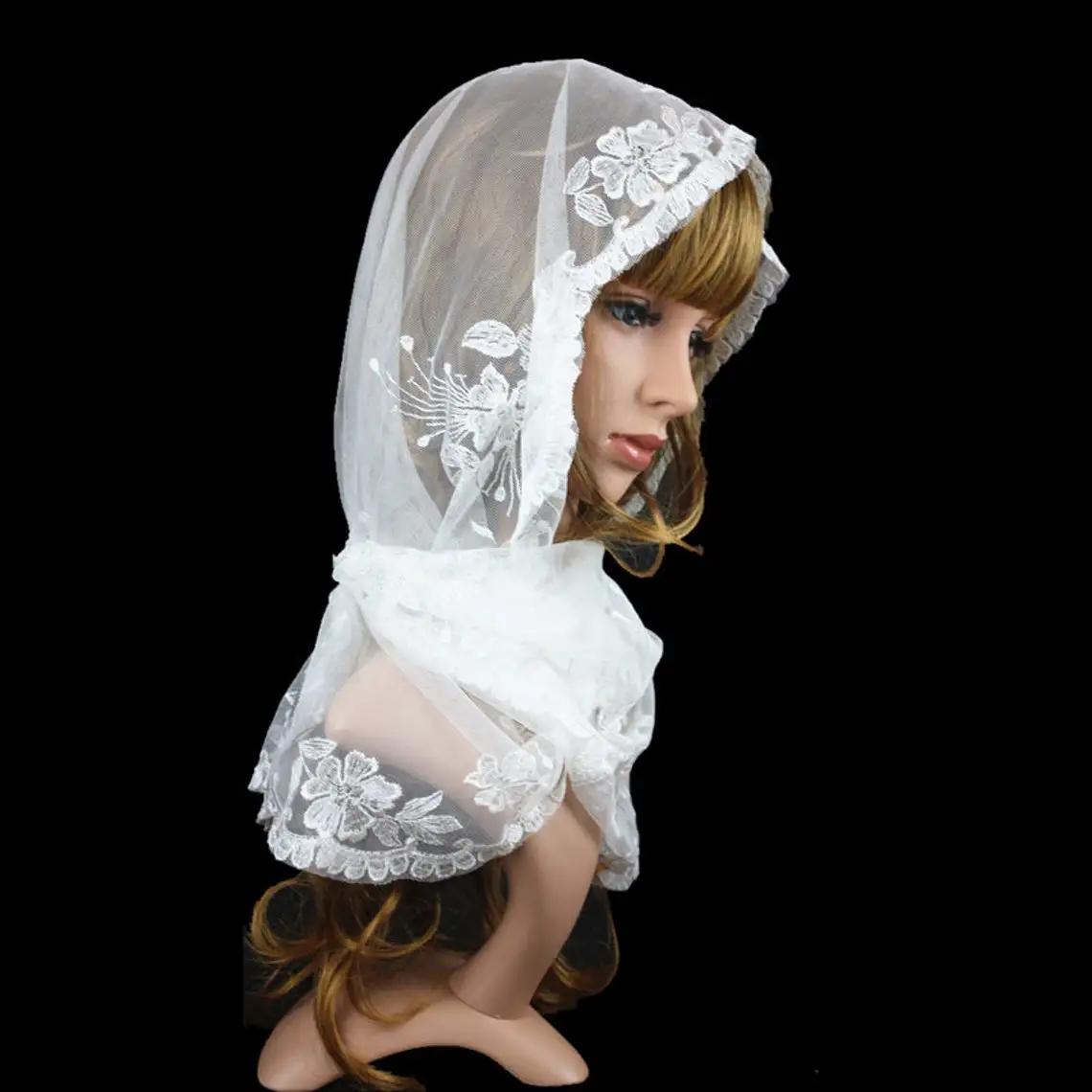 Large Size Half Moon Classic Spanish Style Lace Mantilla Women Head Covering Lace Catholic Veil