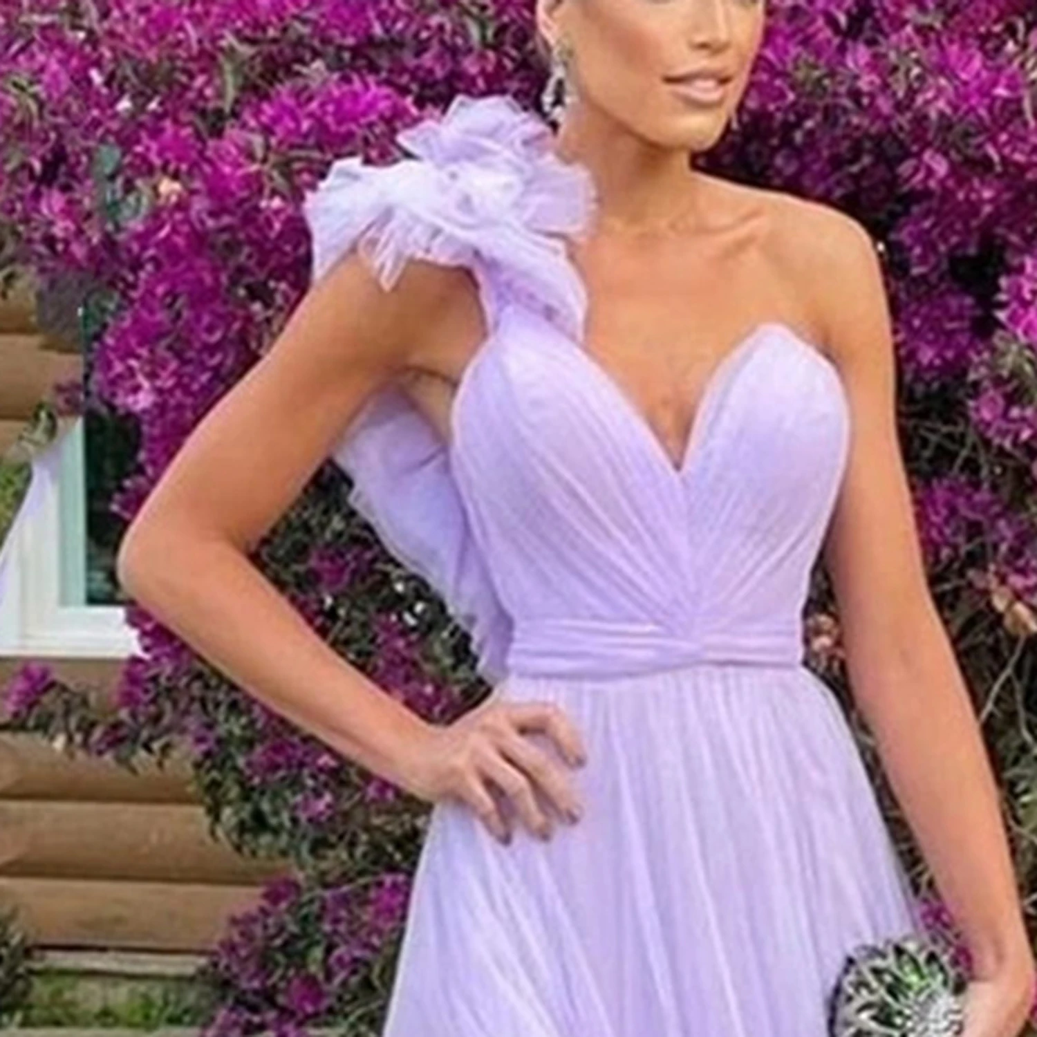 

A-line Asymmetrical One Shoulder Floor-Length Gowns Wedding Dresses with Flowers for Bridal Bridesmaid Banquet Party Holiday
