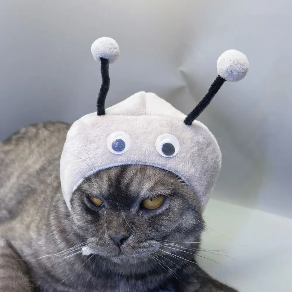 Cute Warm Cat Bee Headdress Adjustable Cat Headwear with Active Eyes Cartoon Cat Decorative Hat Pet Cosplay Show