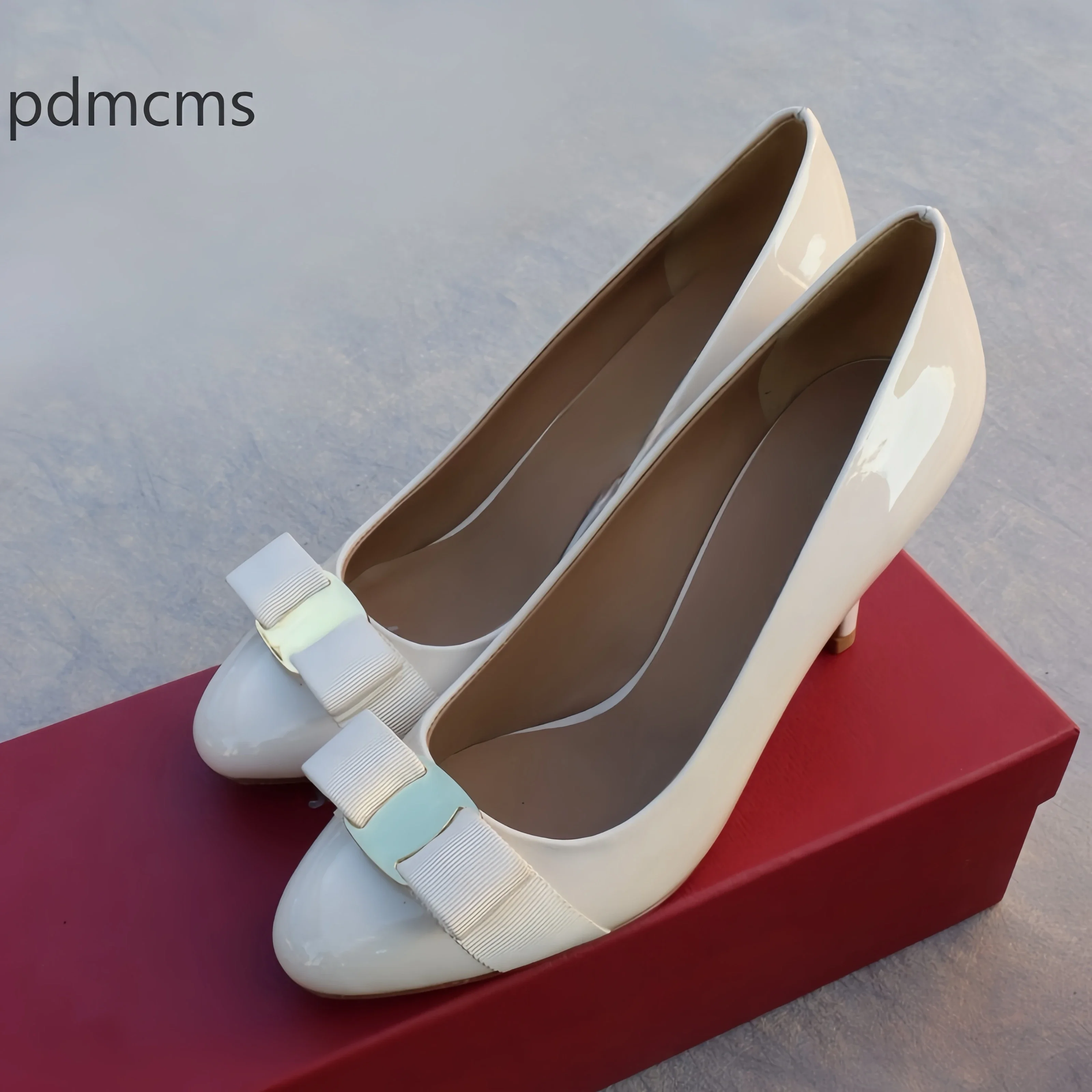 

Elegant Patent Leather High-Heeled Shoes for WomenStylish and Comfortable34-41