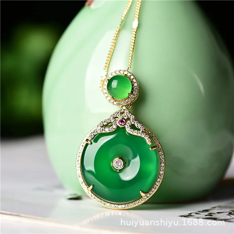 

Natural Pink Chalcedony Hand Carved Safety Buckle Pendant Fashion Jewelry Men's and Women's Pink Agate 925 Silver InlaidNecklace