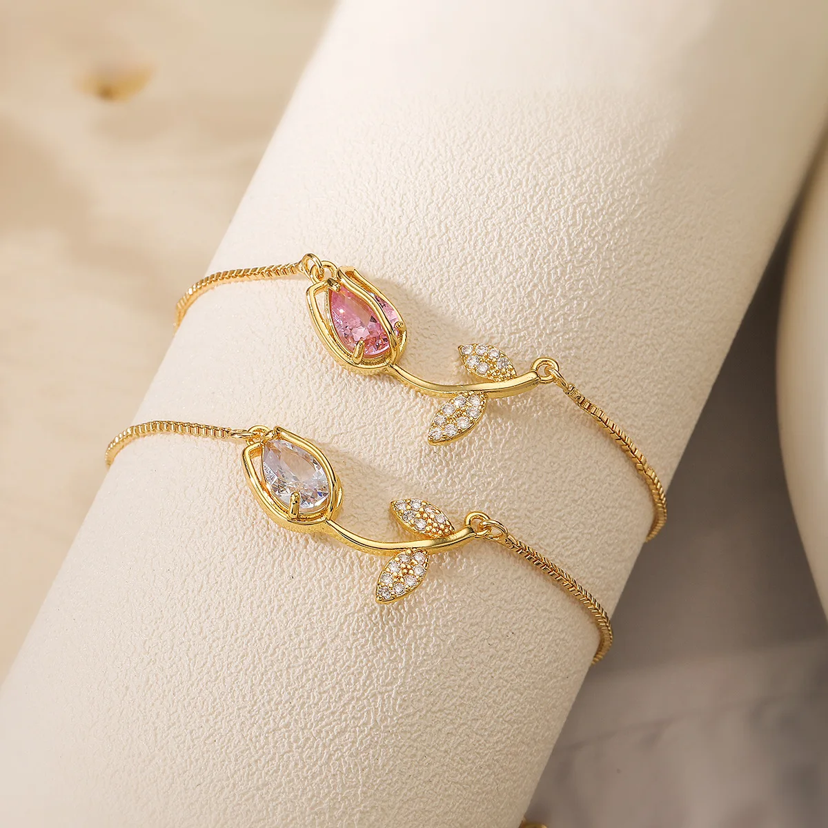 18K Gold Plated Crystal Flower Shape Bracelet for Women Girls Waterproof Classics Roseflower Box Chain Zircon Bangle Bracelets