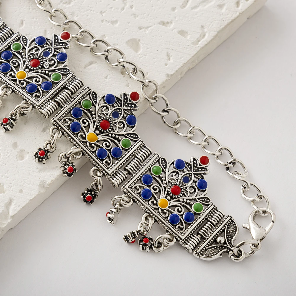 Marokkanischer Fransen-Haarschmuck in Goldfarbe, Algerische Braut-Kopfkette, Metall-Party-Geschenk, Weißer Kristall-Schmuck mit Tropfglasur – Detail 11