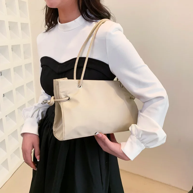 Women Bags 2023 Casual Shoulder Bag Special Design Solid Color Commuter Slanted Tote Bag Fashion Elegant Large Capacity Tote Bag