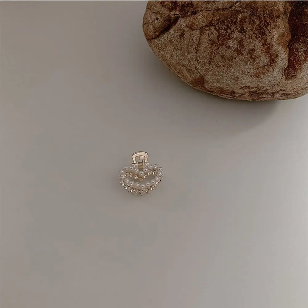 Lovely Geometric Rabbit Alloy Pearl Love Heart Bow Hair Claw Women Hairpin Hair Accessories Small Crab Clip
