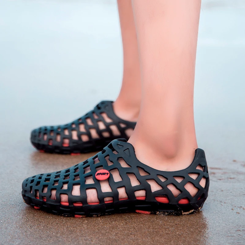 

Couple Style Hollow Sandals Men Shoes Summer Platform Non-slip Sports Shoes for Men Women Comfortable Slip-on Men Beach Shoes
